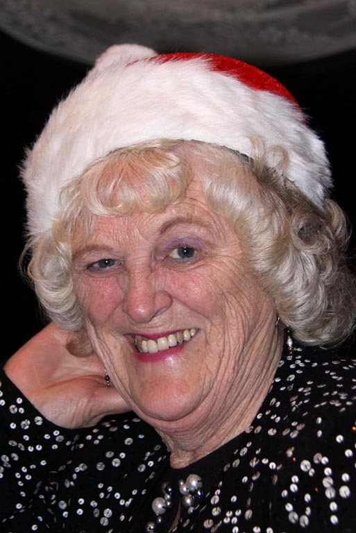 Joan Becker (31)